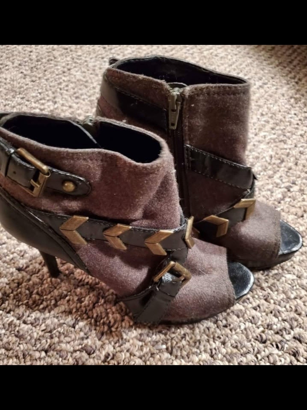 Women's  Nine West Brown Suede Open-Toe Ankle Booties with Buckle Detail Sz 6